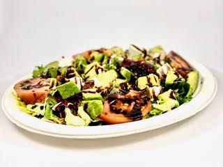 Plato oval nature, blanco, 32 cmLos platos de Biopacksystems son 100% biodegradables.Biopacksystems es ahora Bionatic Spain, especialistas en envases ecológicos para alimentación desde 2010. La primera tienda online de envases ecológicos, biodegradables y compostables de calidad. Bionatic Spain ofrece una gama de productos ecológicos y 100% biodegradables a empresas de catering, restaurantes, truck food. Los envases de Bionatic Spain, son perfectos para take away, para llevar la comida que sobra en el restaurante y para comida para llevar en general. Los productos de biopacksystems y Bionatic Spain, son de calidad garantizada y con todos los certificados que exige la comunidad europea.